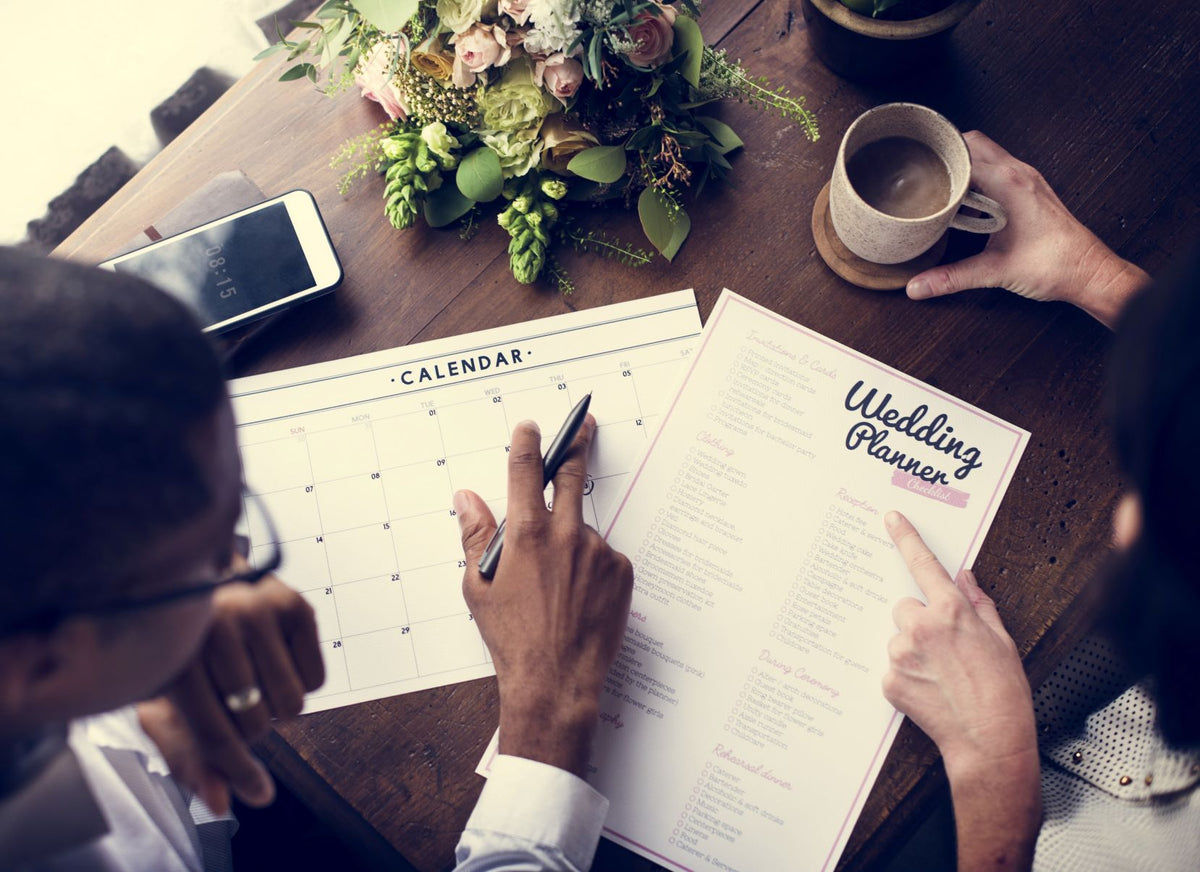 How To Handle Wedding Planning Stress